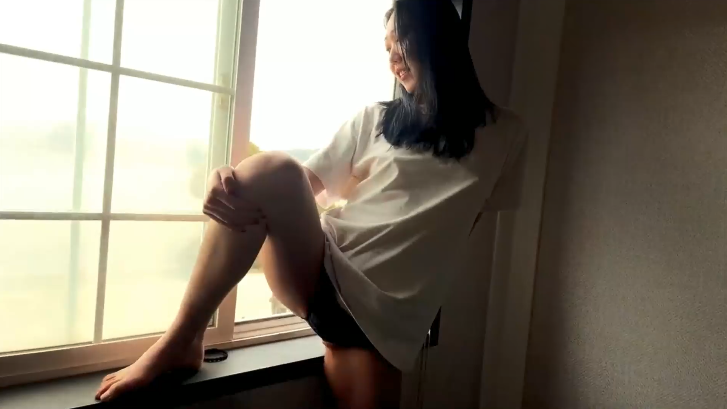 Poster of Cô hàng xóm hấp dẫn