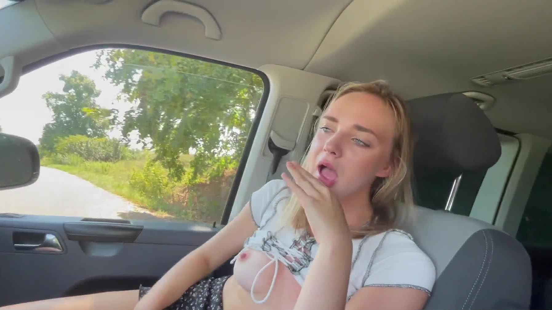 Poster of Em sugar baby nhút nhát bị bố đường địt trên xe